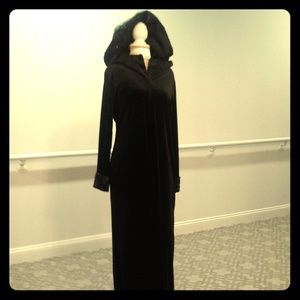 Long black  velvet robe